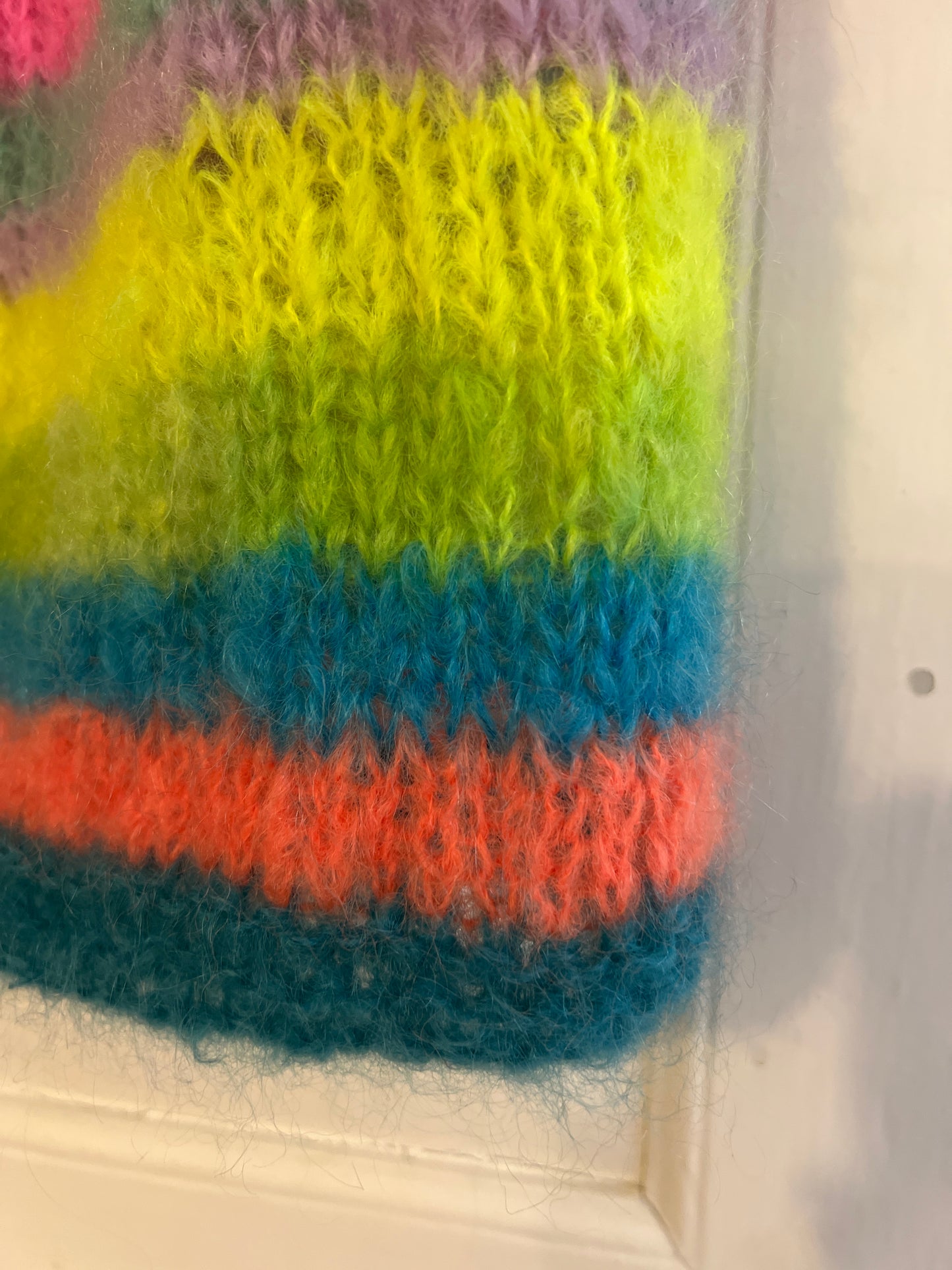 Håndstrikket sweater