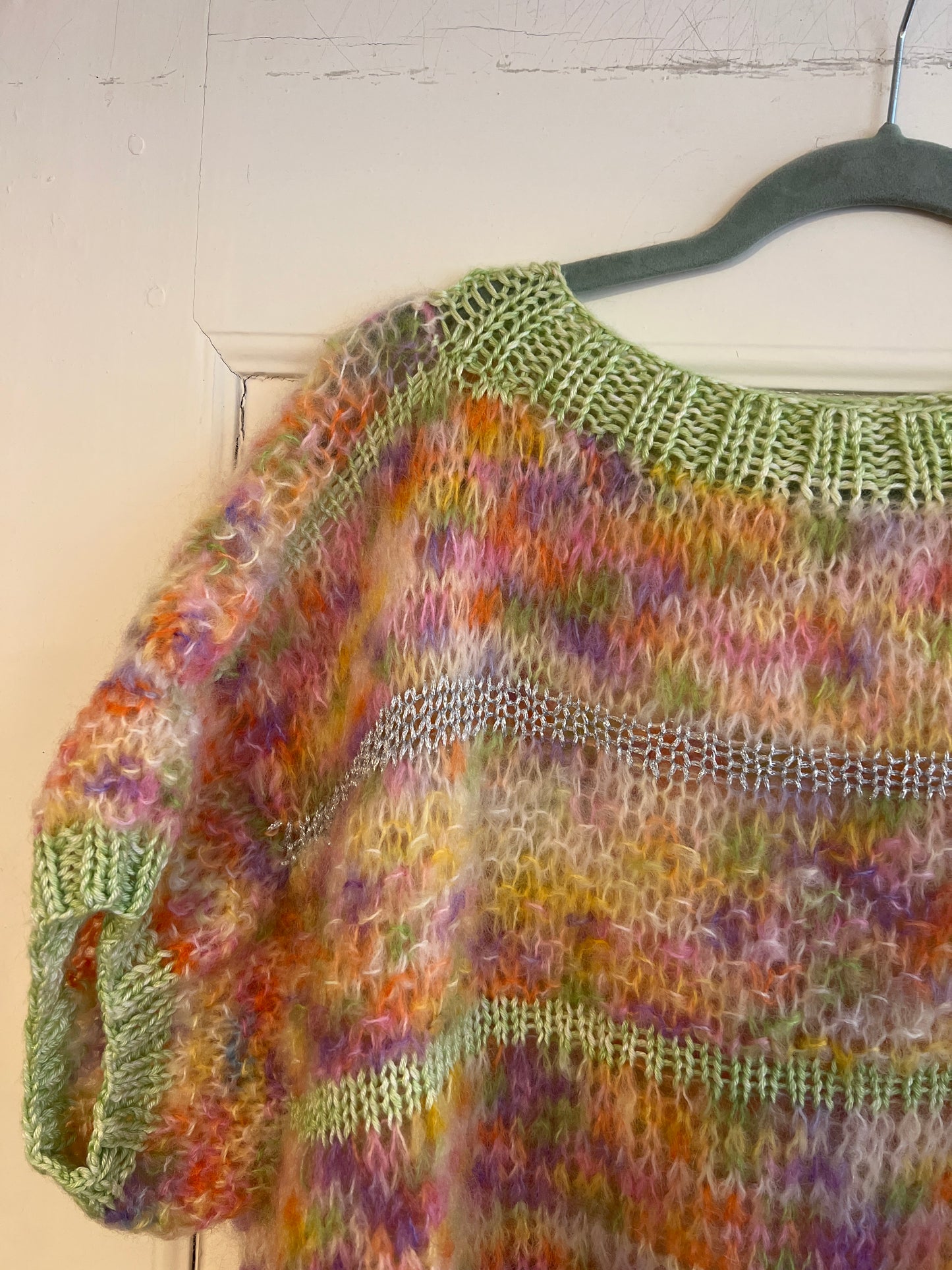 Håndstrikket sweater