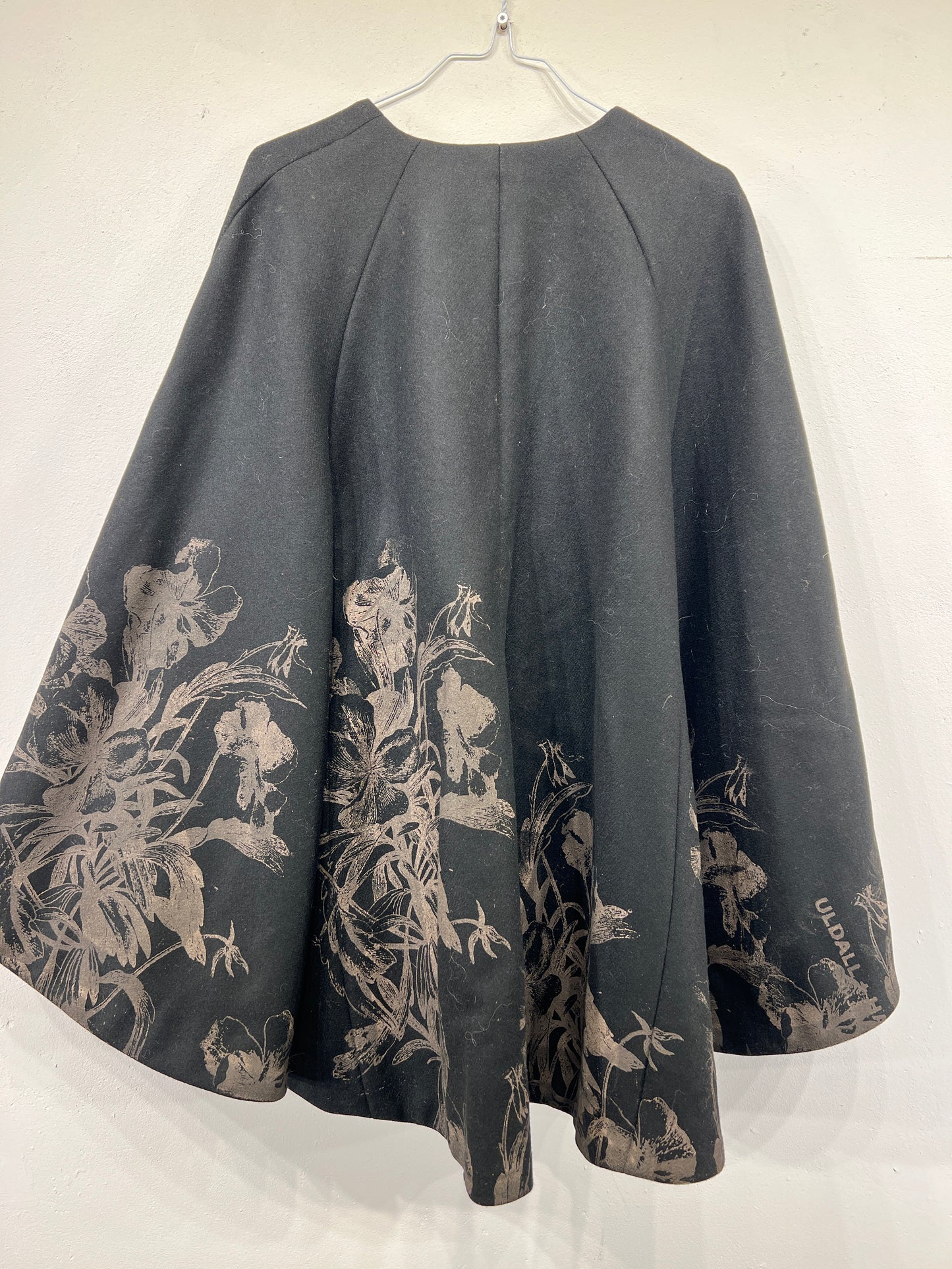 Uld poncho, skræddersyet