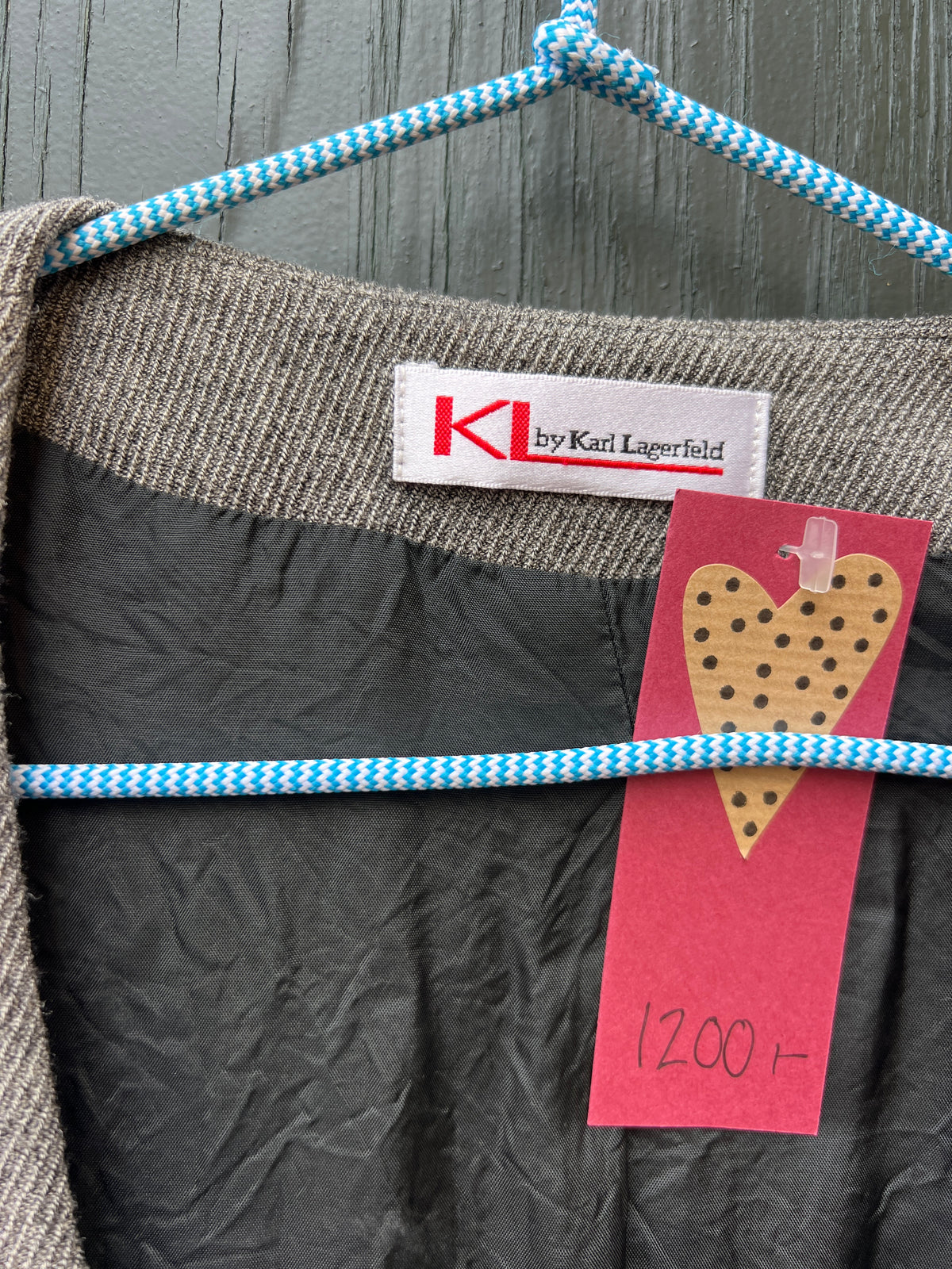 Upcycled blazer / jakker mm med serigrafi