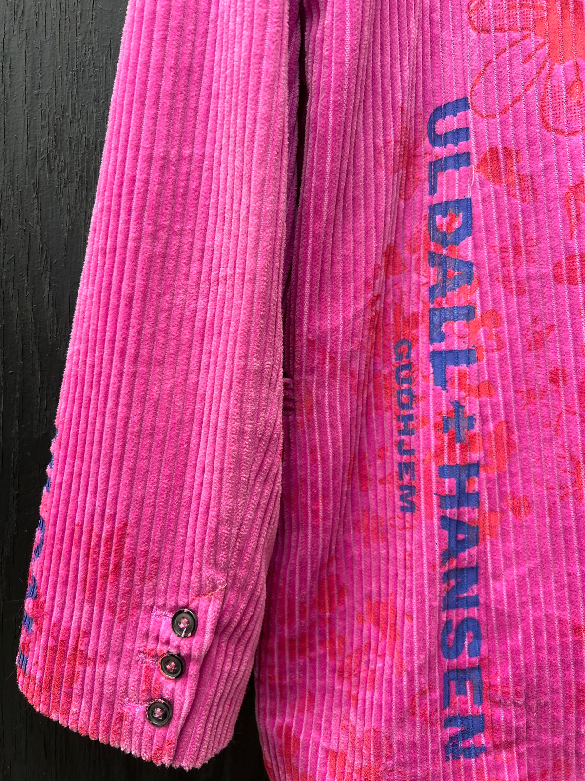 En blazer med historie – forvandlet til et unikt design af ULDALL+HANSEN.
