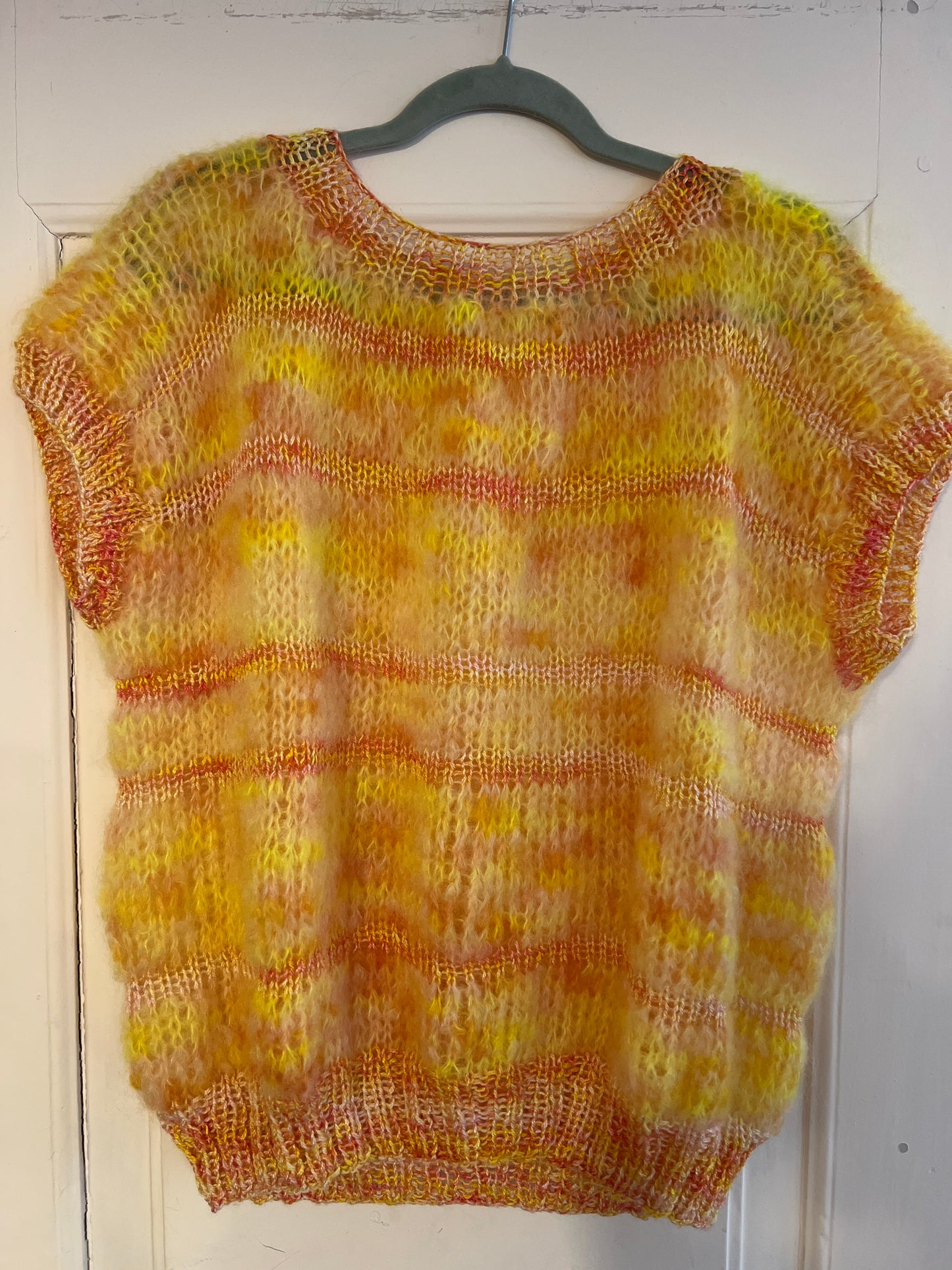 Håndstrikket sweater