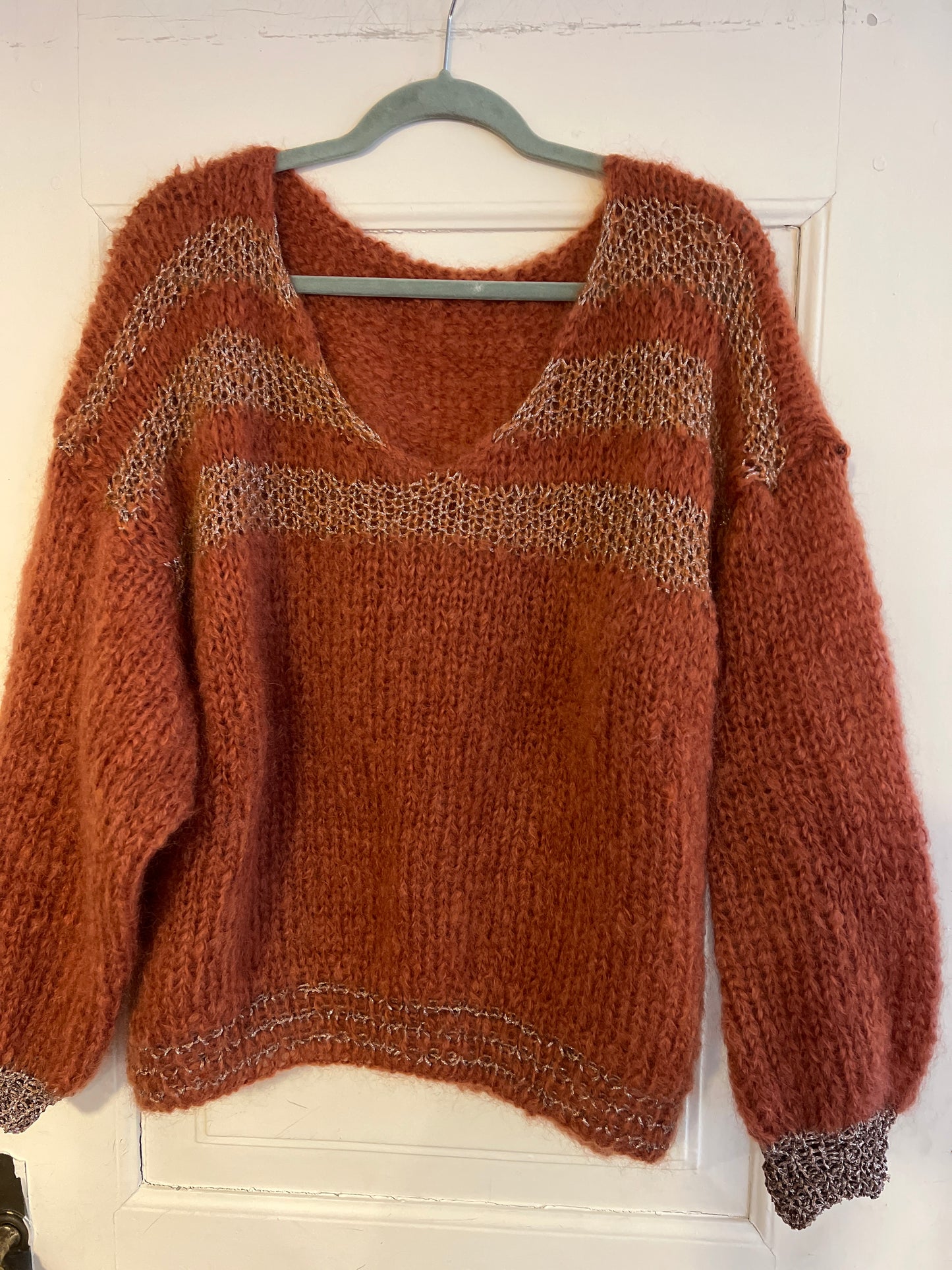 Håndstrikket sweater