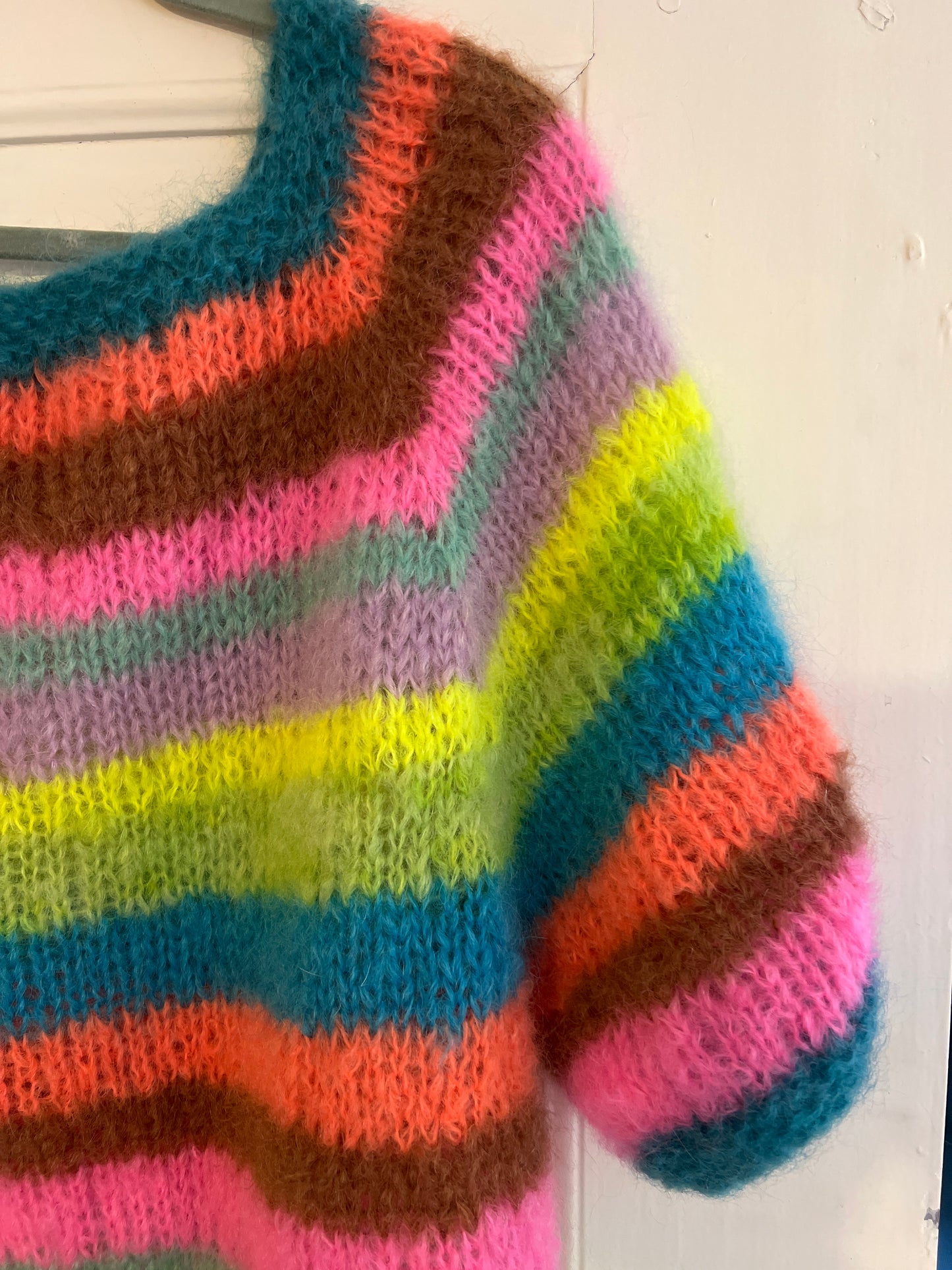 Håndstrikket sweater