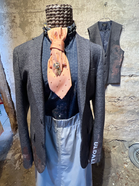 Blazer str. 38/40. Matchende vest