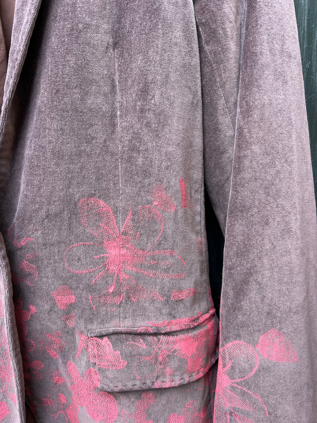 Upcycled blazer / jakker mm med serigrafi