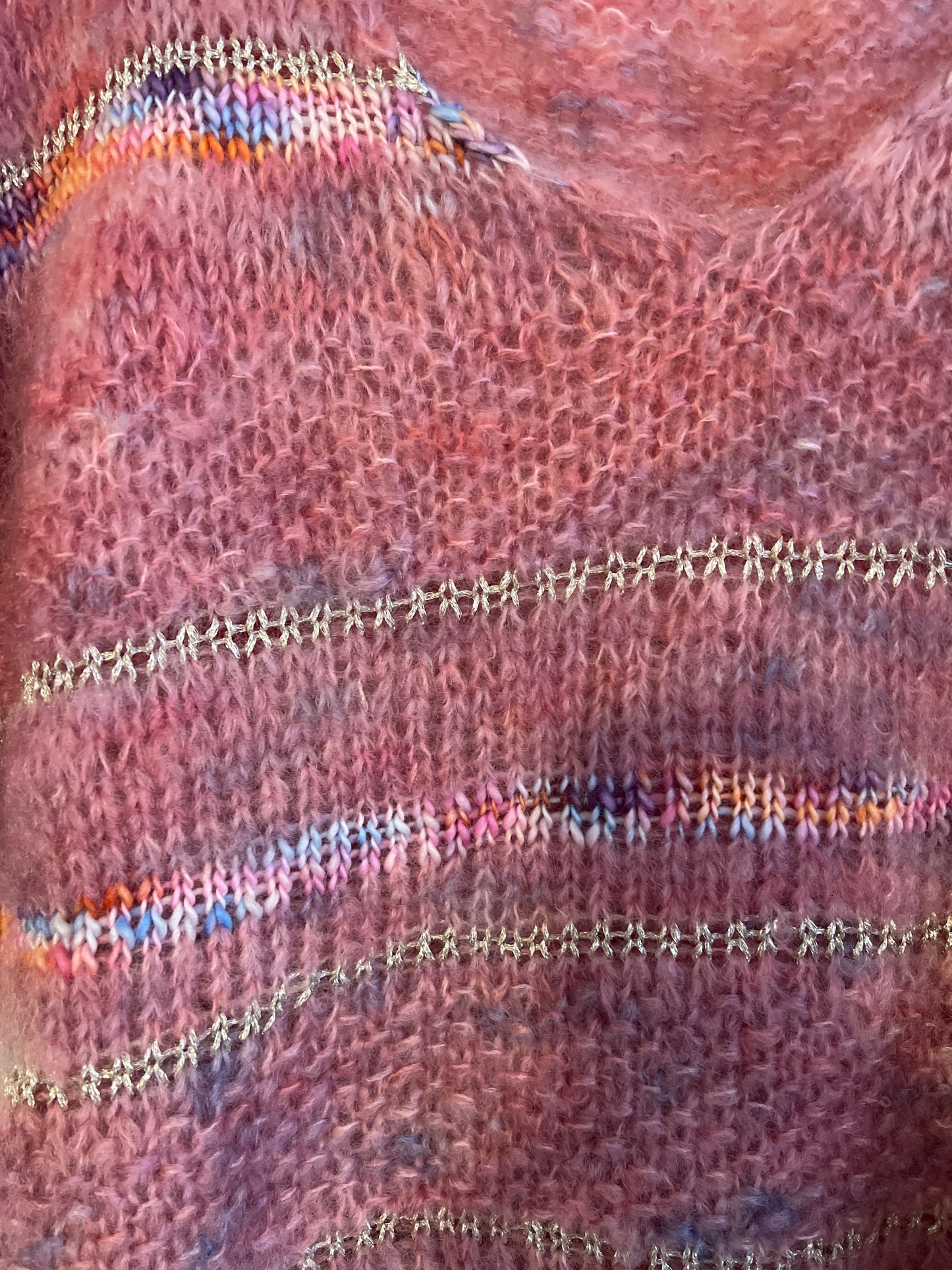 Håndstrikket sweater