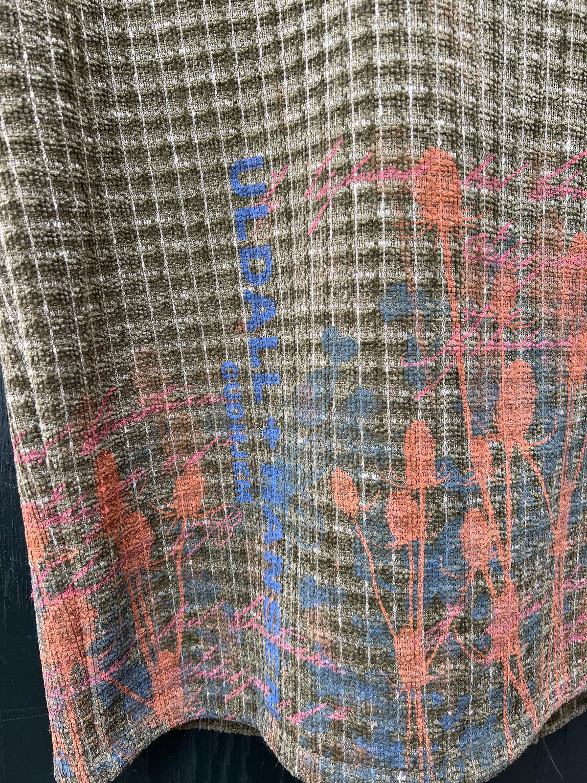 Vest med serigrafi