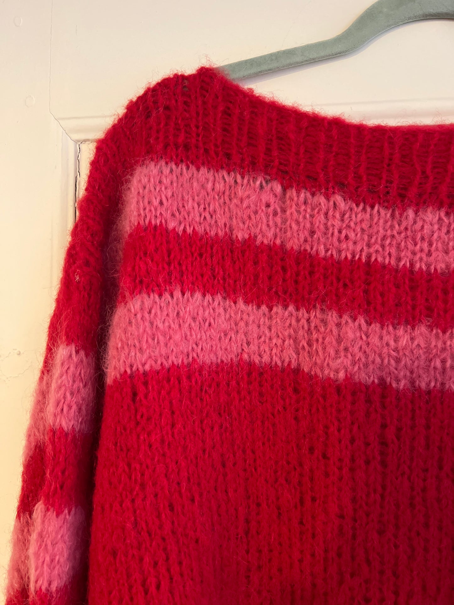 Håndstrikket sweater