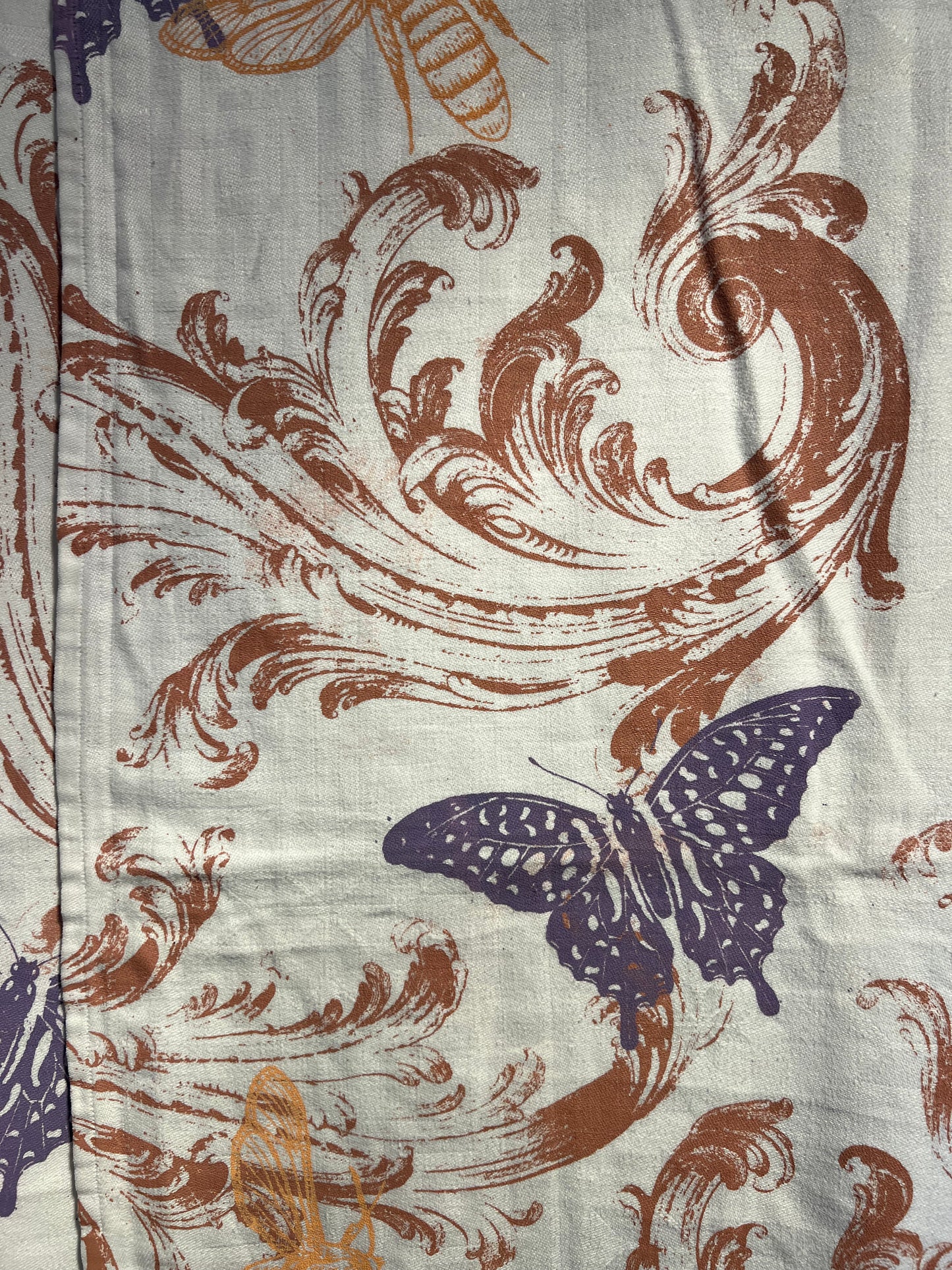 Dug med natur i brun og lilla